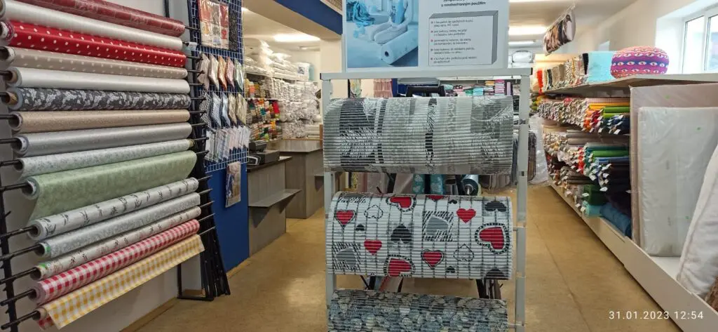Fotka Prodejna Bytový Textil Škodák Blansko zevnitř.