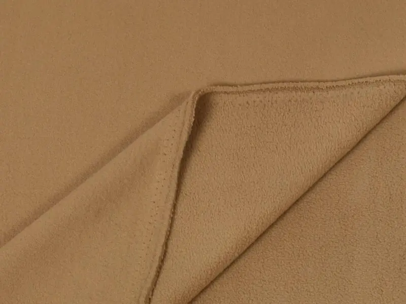 Polar Fleece oříšková metráž značky Škodák.