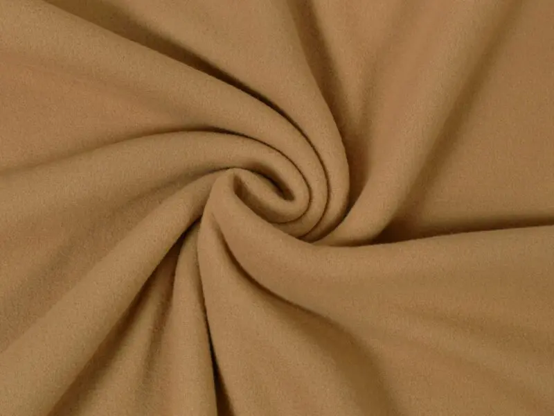 Polar Fleece oříšková metráž značky Škodák.
