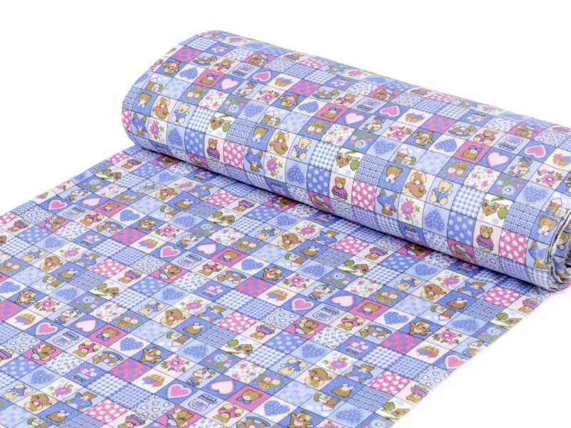 Flanelová látka medvídci patchwork metráž značky Škodák.