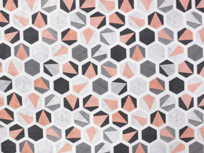 LONETA se vzorem starorůžový hexagon metráž Škodák