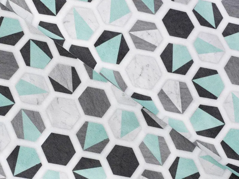 LONETA se vzorem mentolový hexagon metráž Škodák