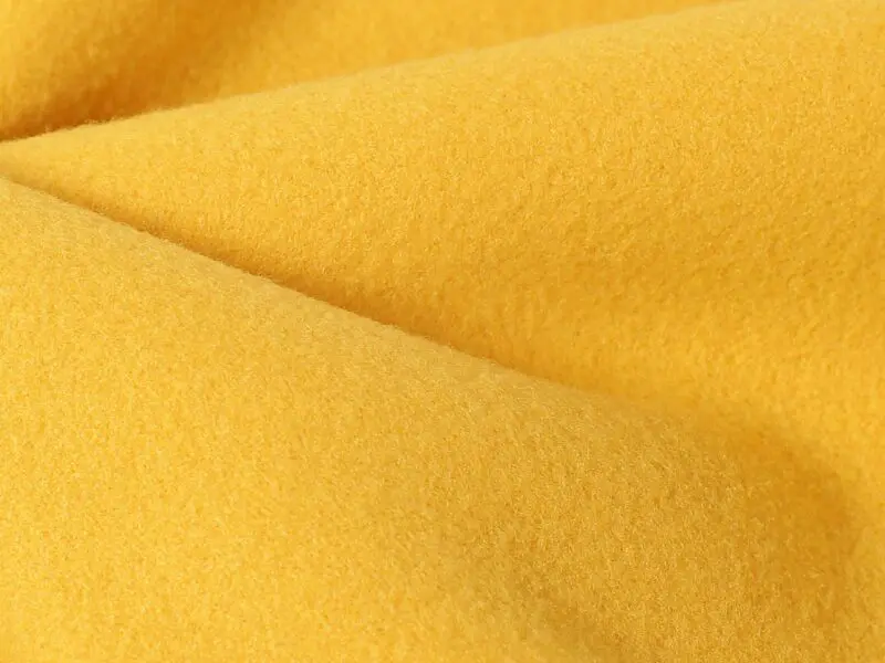 Polar Fleece hořčicová metráž značky Škodák.