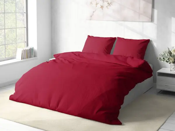 Bavlněné povlečení vínové jednobarevné značky Škodák.