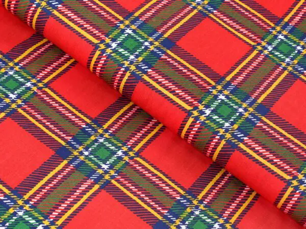 Bavlněná látka skotské káro červená metráž značky Škodák.