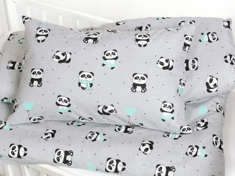 Bavlněné povlečení panda na šedé značky Škodák