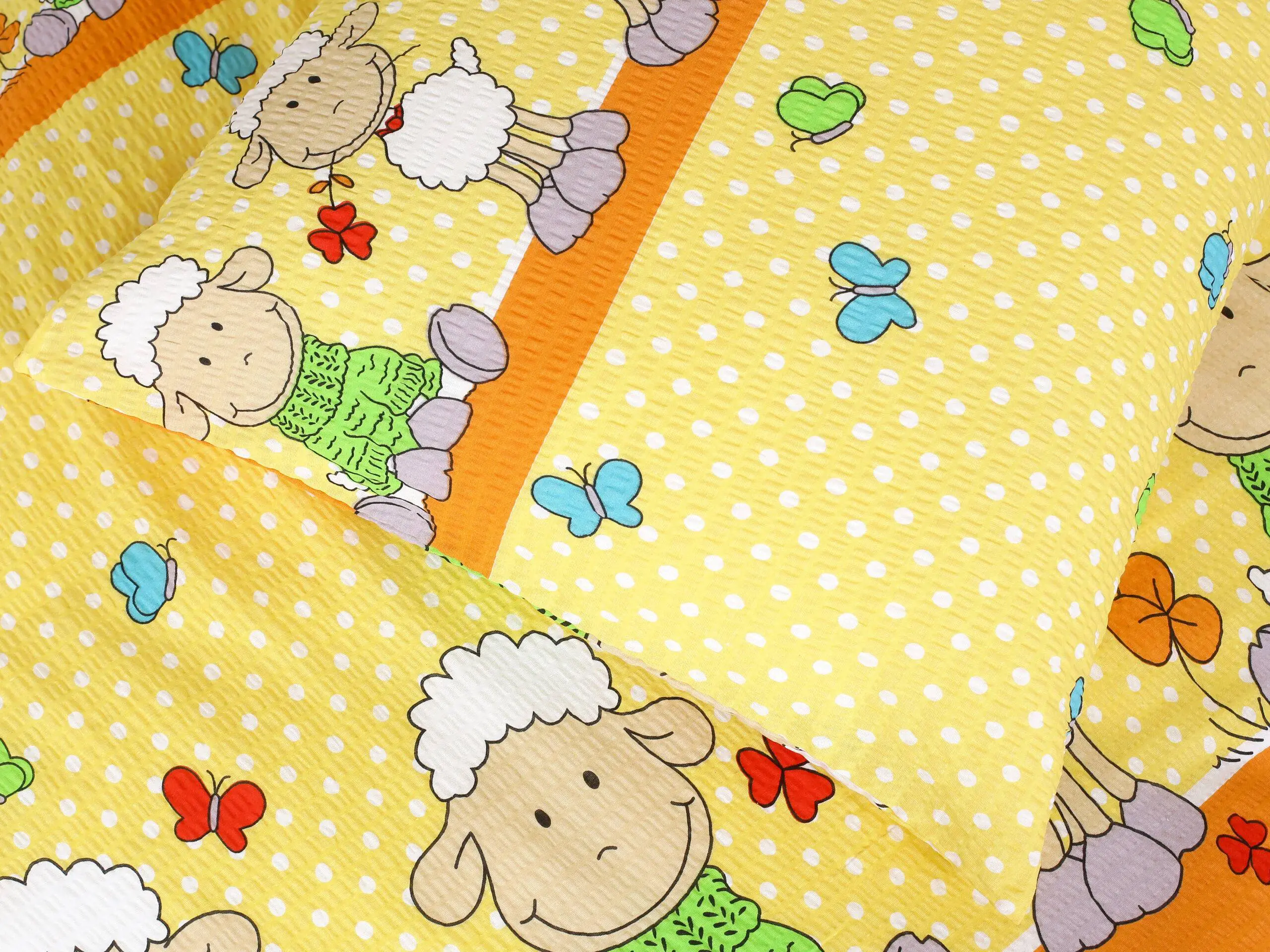 Krepové povlečení ovečky na žluté značky Škodák