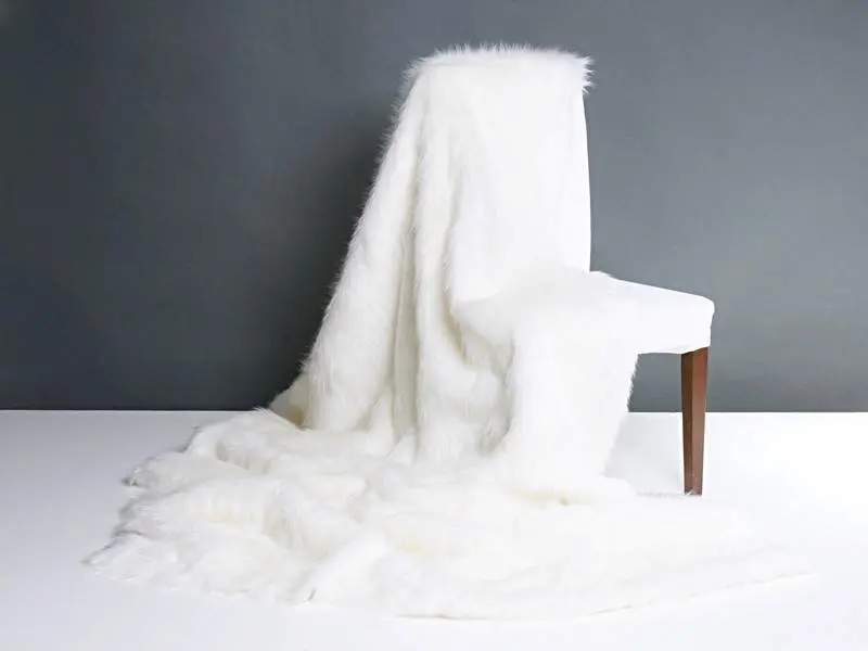 Umělá kožešina metráž Astor bílá značky Škodák