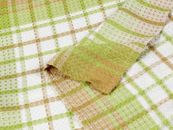 Vaflová utěrka s bambusovým vláknem zeleno béžová 50x70cm značky Škodák.