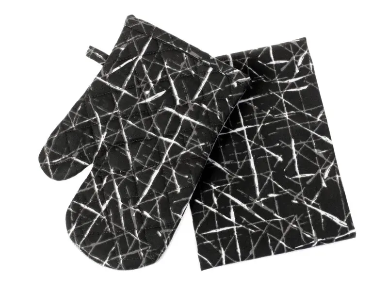 Set chňapka + utěrka Terra - bílé čáry na černé značky Škodák