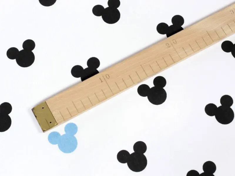 Bavlněná látka Mickey mouse tyrkys metráž značky Škodák