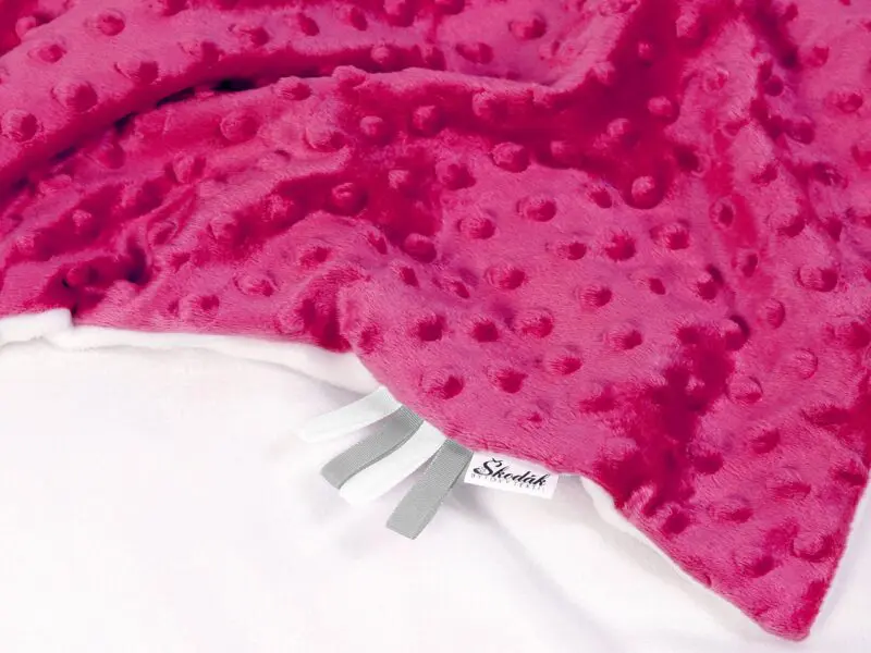 Dětská deka Minky fuschsie značky Škodák.