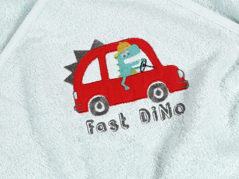 Dětská osuška LILI auto sv. modrá značky Škodák
