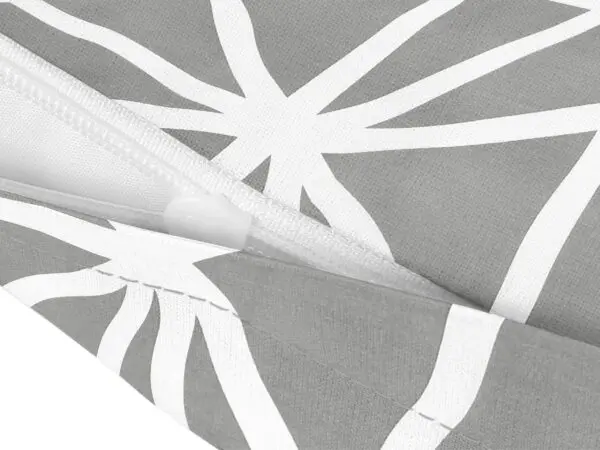 Bavlněný povlak na polštářek bílé geometrické tvary značky Škodák