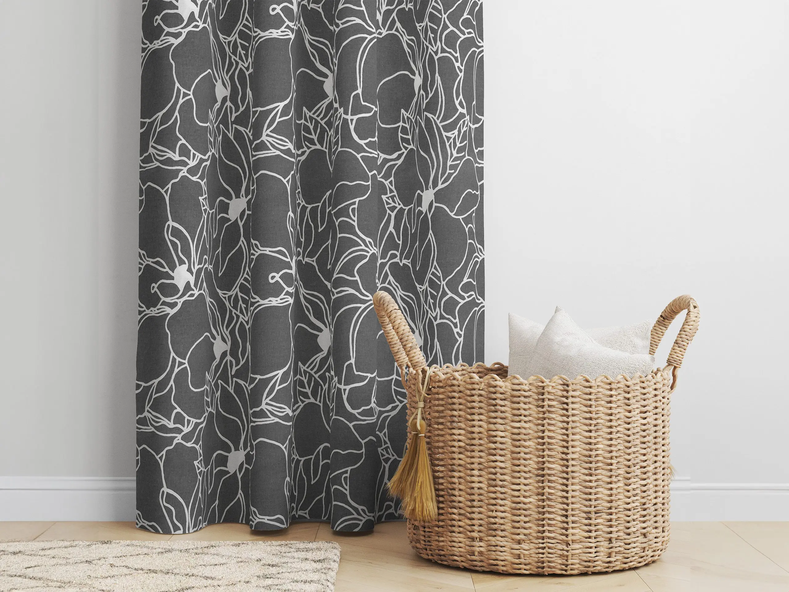 Bavlněný závěs bílé květy na tmavě šedé značky Škodák