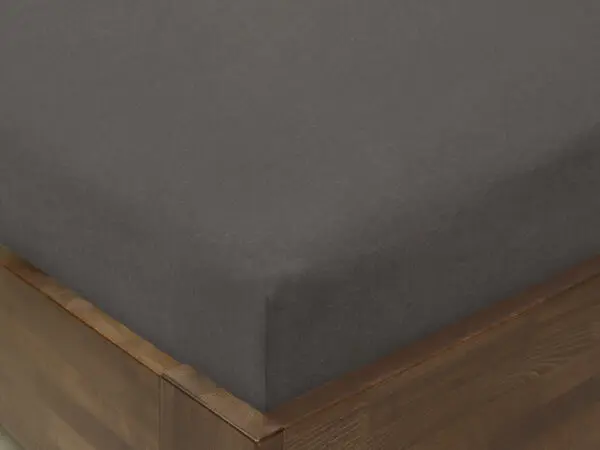Napínací prostěradlo jersey tmavě šedé do školky značky Škodák.