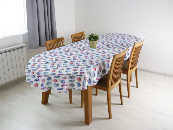 Oválný ubrus Loneta malé hortenzie značky Škodák