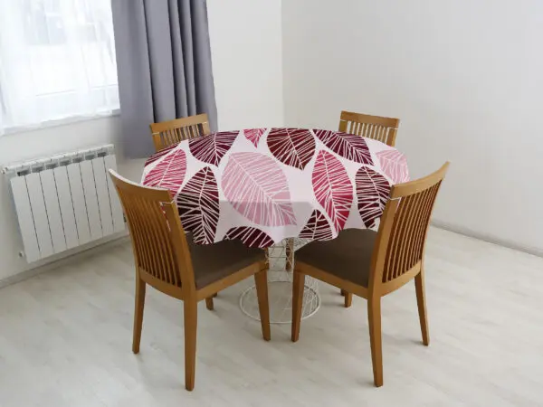 Kulatý bavlněný ubrus růžové listy značky Škodák