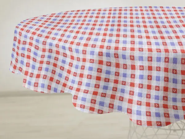 Kulatý ubrus Loneta modré a červené kostky se srdíčky značky Škodák