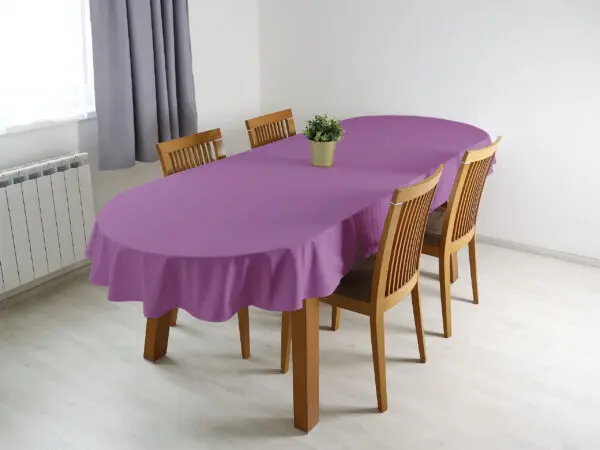 Oválný ubrus Loneta levandulový značky Škodák
