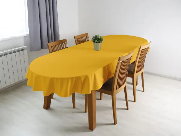 Oválný ubrus Loneta mandarinkový značky Škodák