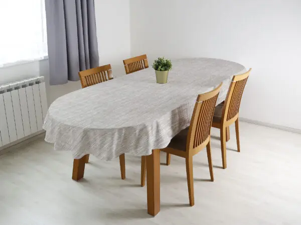 Oválný ubrus Loneta režný žíhaný značky Skodák