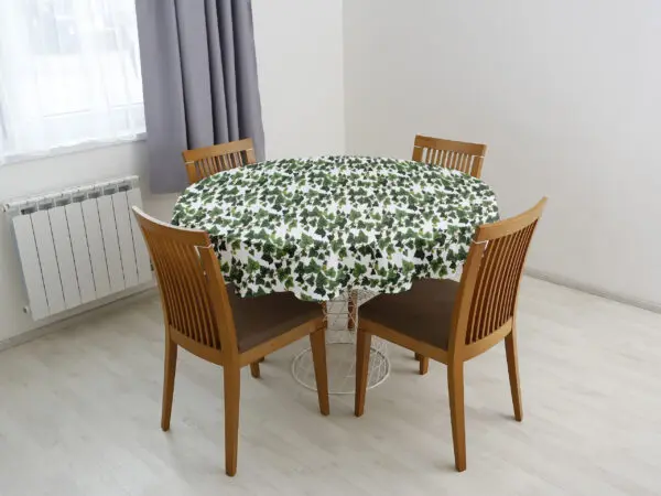 Kulatý ubrus Loneta břečťan značky Škodák