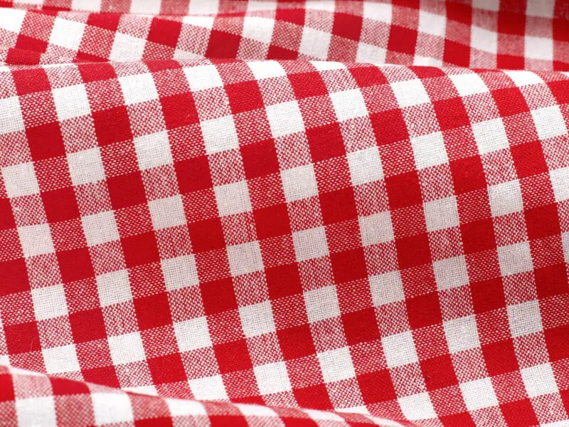 Utěrky kanafas červeno-bílé do školky značky Škodák