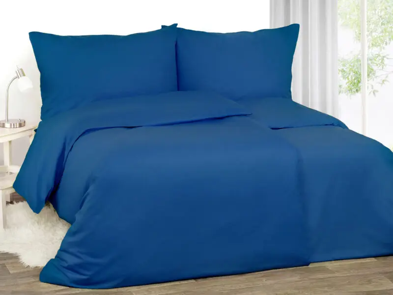 Hotelové povlečení Domestic královsky modré značky Škodák.