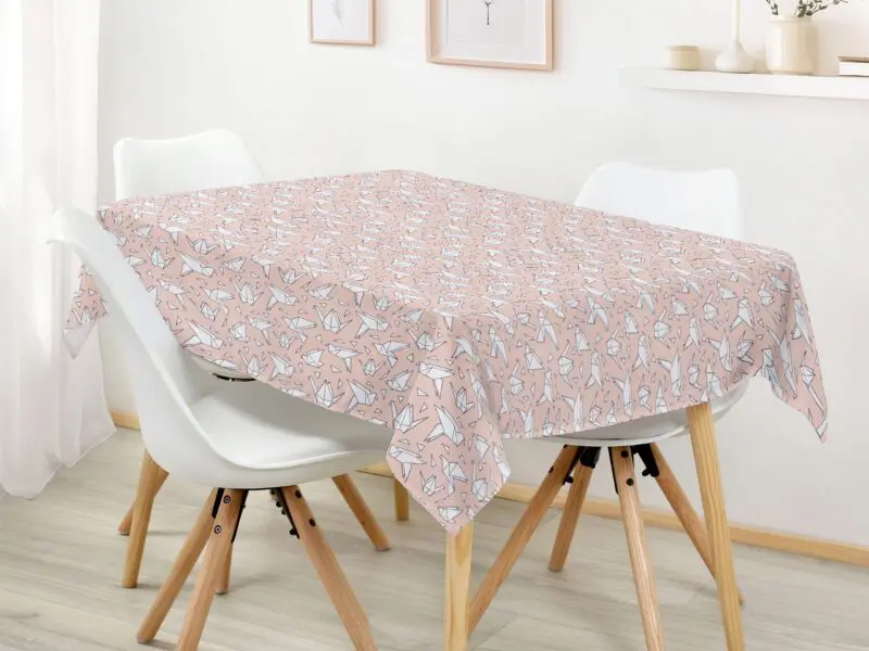 Hranatý ubrus Loneta origami značky Škodák