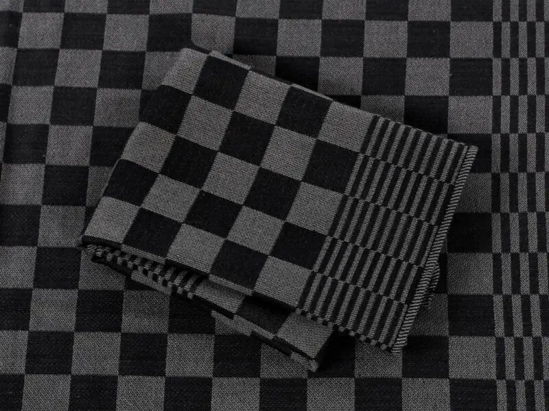 Keprová utěrka černé káro 50x70 cm značky Škodák