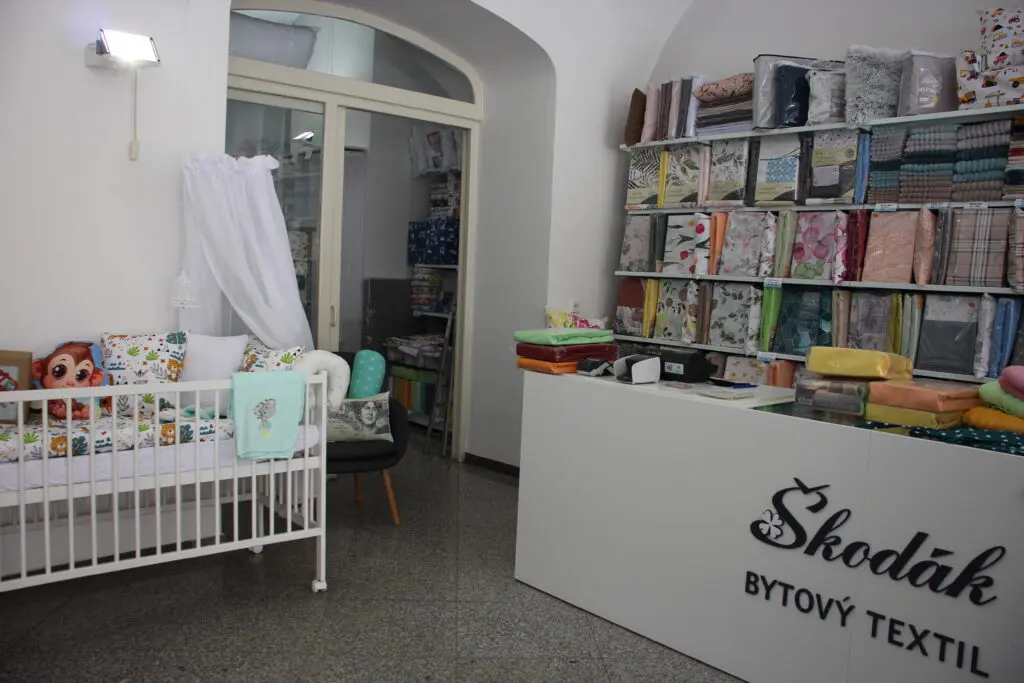 Kamenná prodejna Bytový Textil Škodák Znojmo.