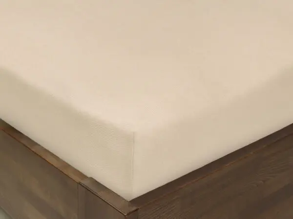 Jersey prostěradlo tmavě béžové pro hotely s napínací gumou značky Škodák.