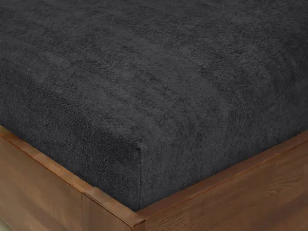 Froté prostěradlo tmavě šedé pro hotely s napínací gumou značky Škodák.