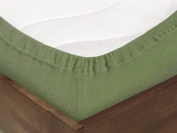 Froté prostěradlo khaki pro hotely s napínací gumou značky Škodák.