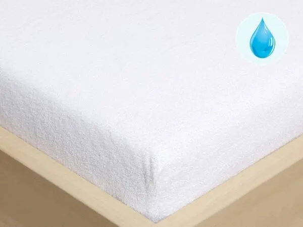 Nepropustné froté prostěradlo bílé pro hotely s napínací gumou značky Škodák