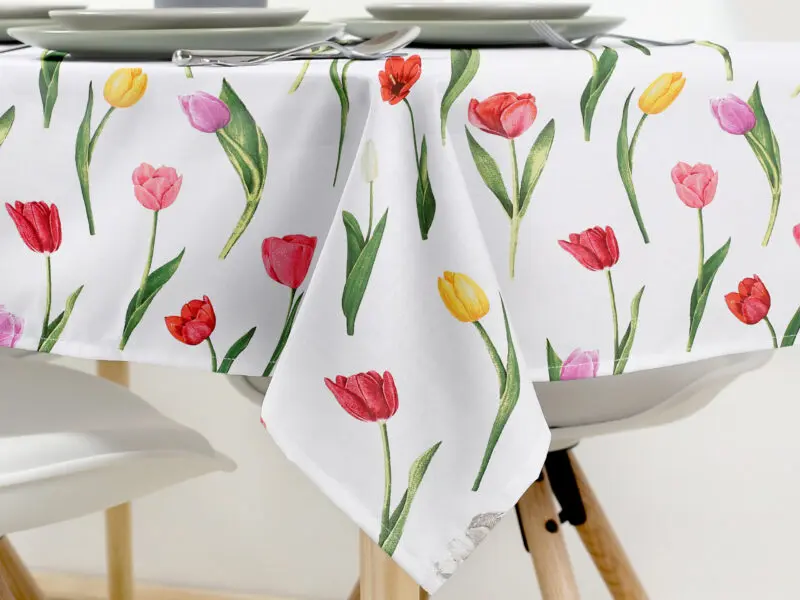 Hranatý bavlněný ubrus tulipány značky Škodák