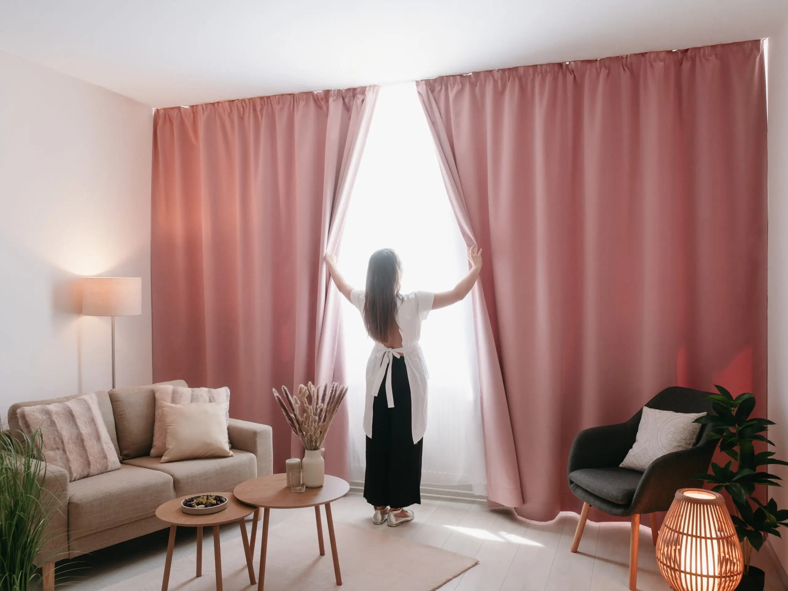 Zatemňovací závěs Blackout starorůžový značky Škodák.