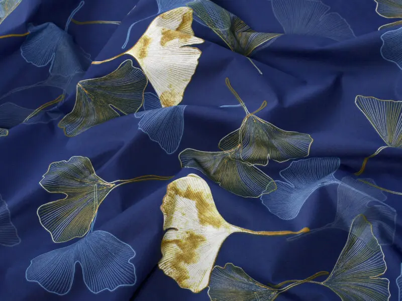 Bavlněná látka ginkgo na modré značky Škodák