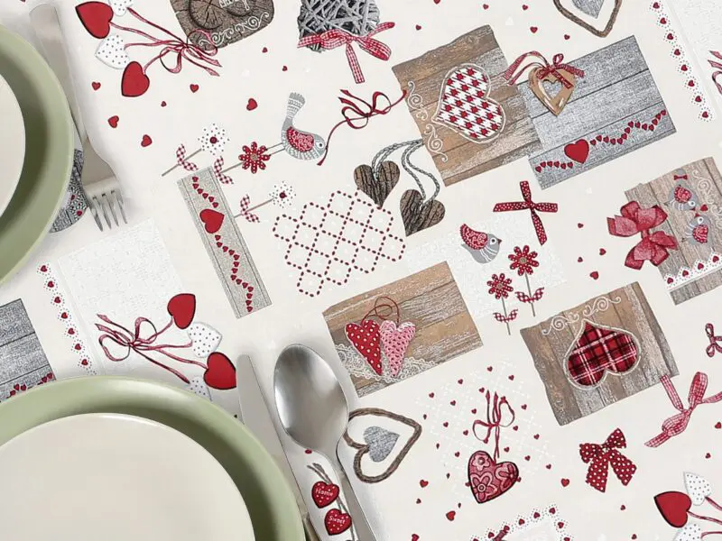 Hranatý ubrus Loneta vínová srdíčka patchwork značky Škodák