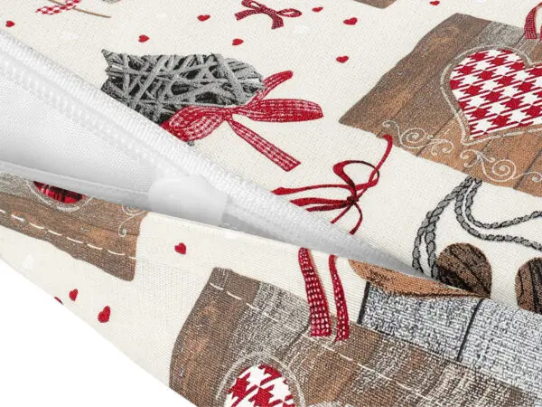 Povlak na polštář LONETA vínová srdíčka patchwork značky Škodák.