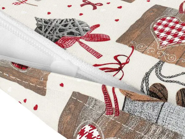 Povlak na polštář LONETA vínová srdíčka patchwork značky Škodák.