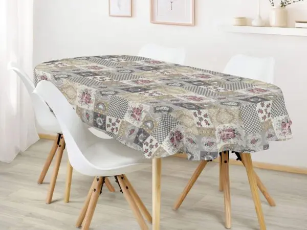 Oválný ubrus Loneta srdce patchwork značky Škodák