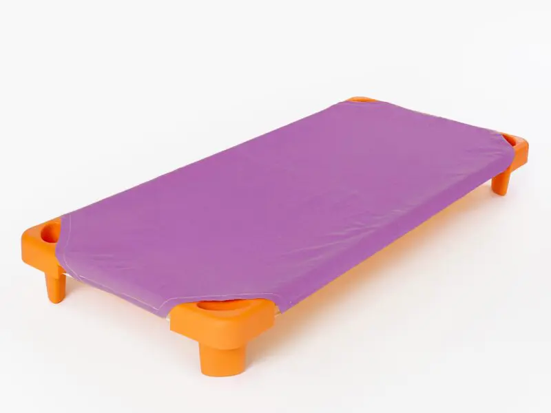 Bavlněné napínací prostěradlo na lehátko fialové značky Škodák