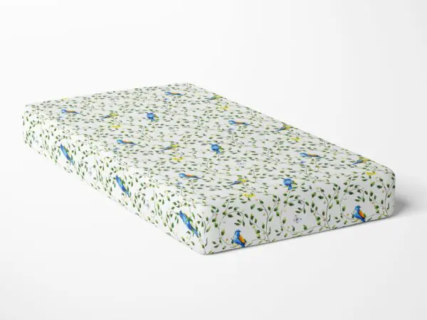 Bavlněné napínací prostěradlo barevní ptáčci značky Škodák
