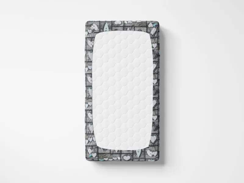 Bavlněné napínací prostěradlo patchwork tyrkysové srdce značky Škodák