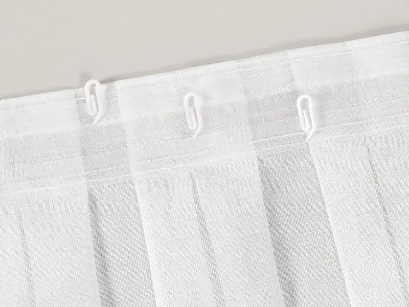 Luxusní nařasená organza bílá vzor 560 značky Škodák.