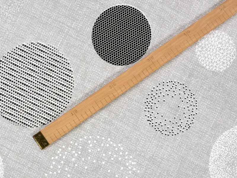 PVC ubrus kruhy na šedé 118x140 cm