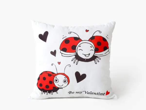 Polštář 3D beruška 34x34 cm