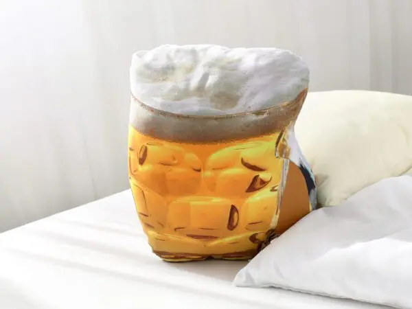 Polštář 3D pivo 29x31 cm